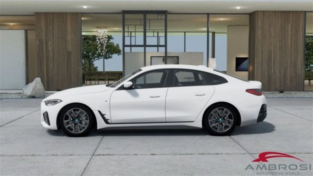 BMW i4 i4 eDrive 40 MSport nuova a Corciano (4)