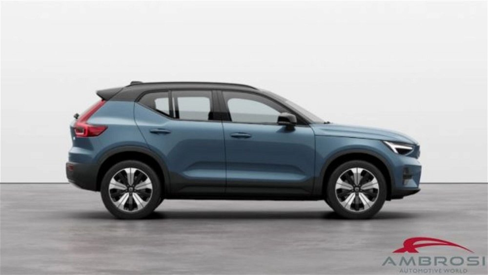 Volvo XC40 Recharge Pure Electric Single Motor FWD Plus  nuova a Corciano (2)