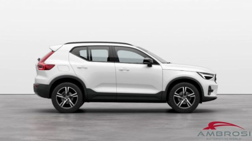 Volvo XC40 nuova a Perugia (2)