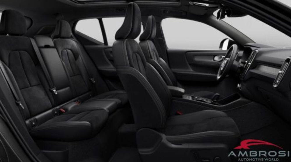 Volvo XC40 nuova a Perugia (7)