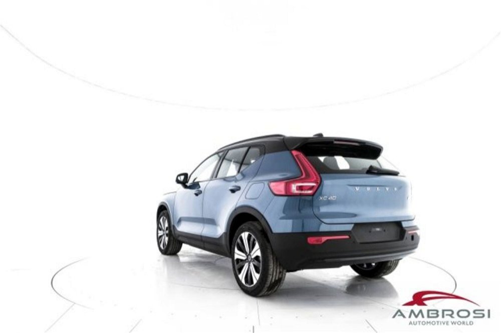 Volvo XC40 Recharge Pure Electric Twin Motor AWD Plus  del 2022 usata a Corciano (4)