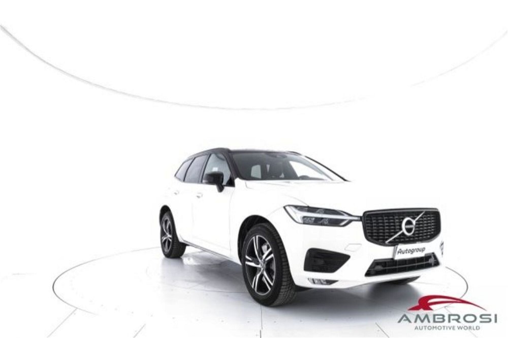 Volvo XC60 B4 (d) AWD Geartronic R-design N1 del 2020 usata a Corciano (2)