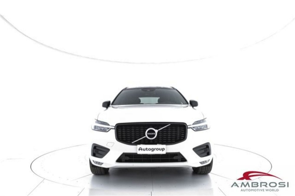 Volvo XC60 B4 (d) AWD Geartronic R-design N1 del 2020 usata a Corciano (5)