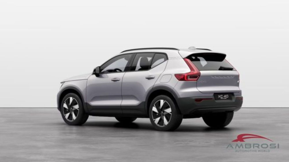 Volvo XC40 Recharge Pure Electric Single Motor FWD Core N1 nuova a Corciano (3)