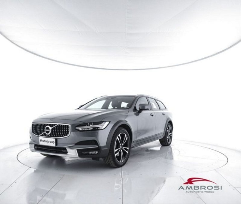 Volvo V90 Cross Country D4 AWD Geartronic Pro  del 2017 usata a Corciano