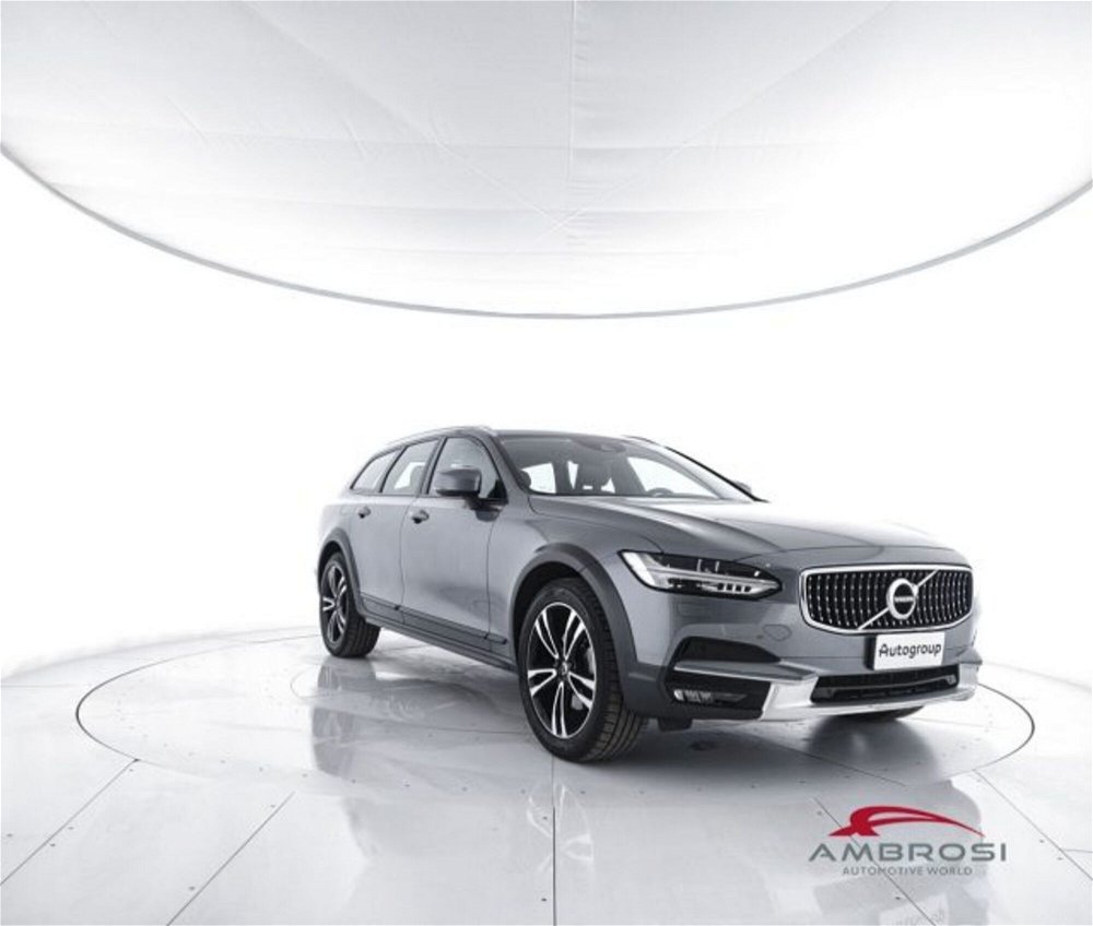 Volvo V90 Cross Country D4 AWD Geartronic Pro  del 2017 usata a Corciano (2)