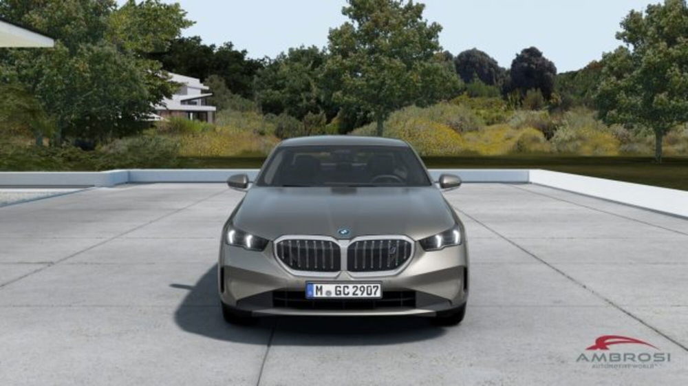 BMW Serie 5 Touring i5  edrive40 nuova a Corciano (4)