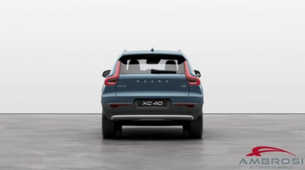 Volvo XC40 nuova a Perugia (5)