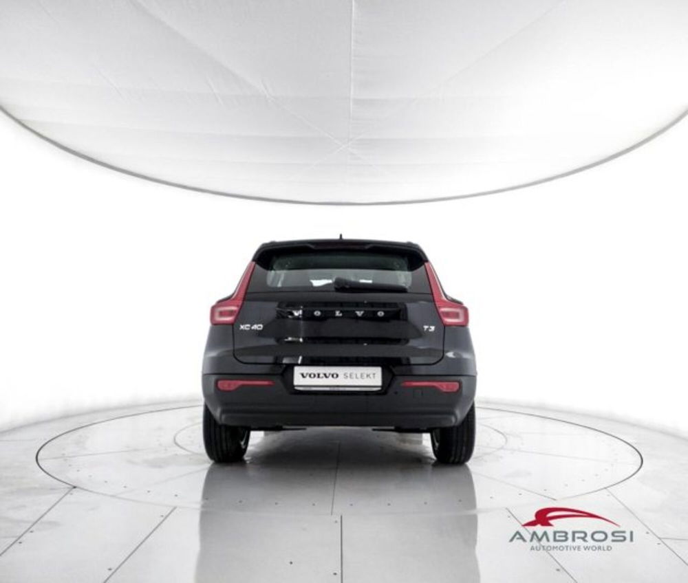 Volvo XC40 usata a Perugia (6)