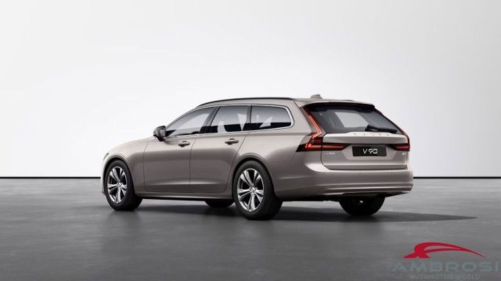 Volvo V90 nuova a Perugia (3)