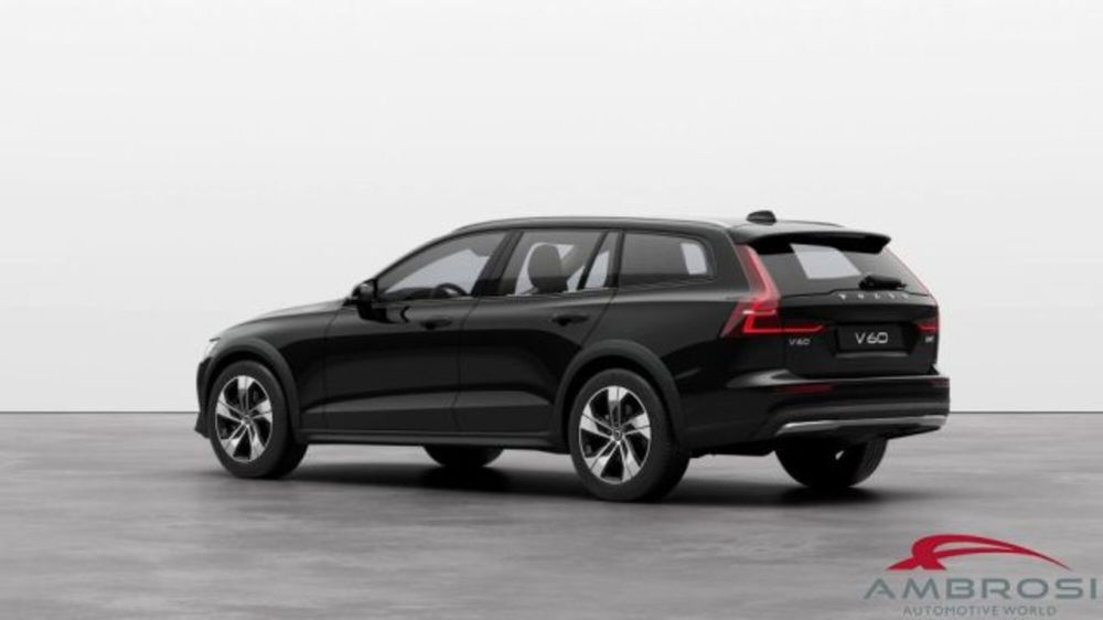 Volvo V60 Cross Country B4 (d) AWD automatico Plus nuova a Corciano (3)