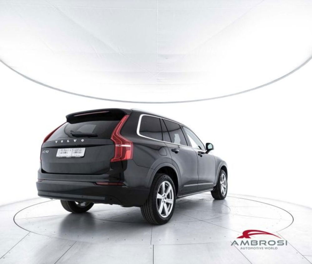 Volvo XC90 B5 (d) AWD automatico Plus Bright nuova a Corciano (3)