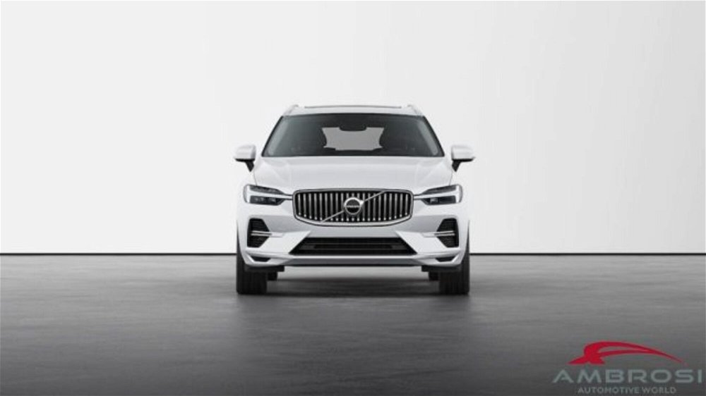 Volvo XC60 T6 Recharge AWD Plug-in Hybrid automatico Essential nuova a Corciano (5)