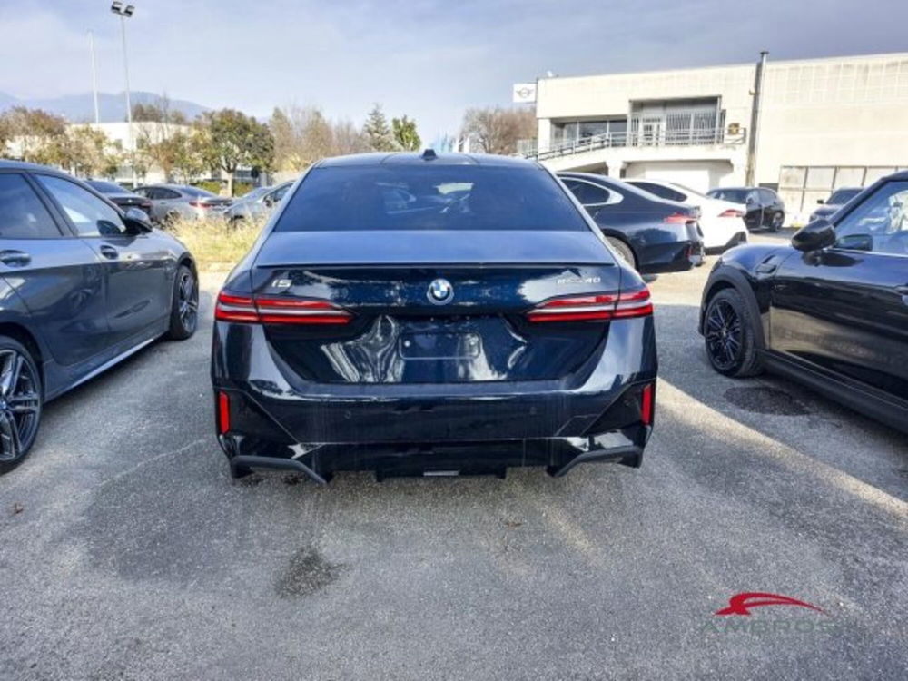 BMW i5 Touring nuova a Perugia (6)