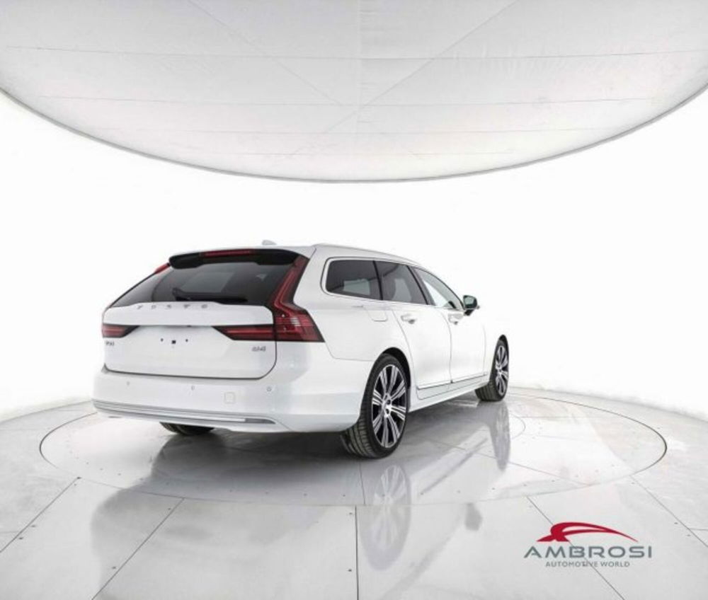 Volvo V90 B4 automatico Plus Bright  nuova a Corciano (3)