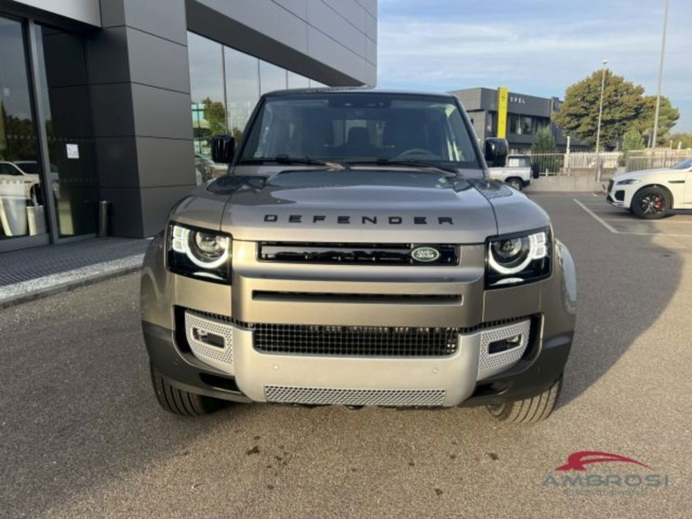 Land Rover Defender 90 3.0d i6 mhev X-Dynamic HSE awd 250cv auto 6p.ti nuova a Corciano (4)