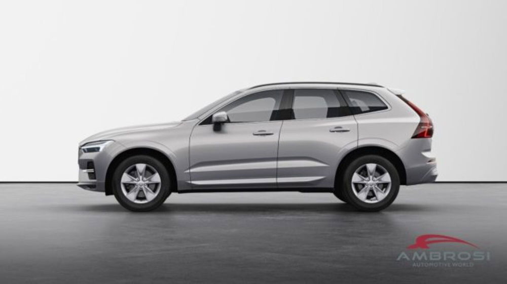 Volvo XC60 B4 (d) AWD automatico Core nuova a Corciano (2)