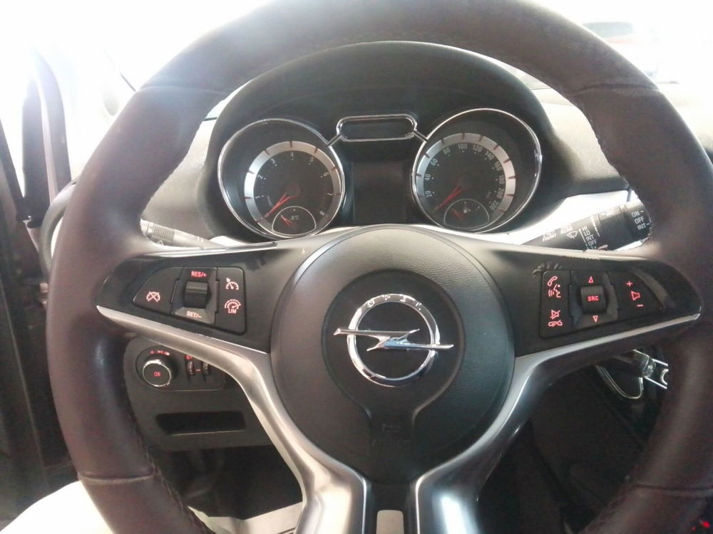 Opel Adam usata a Milano (19)