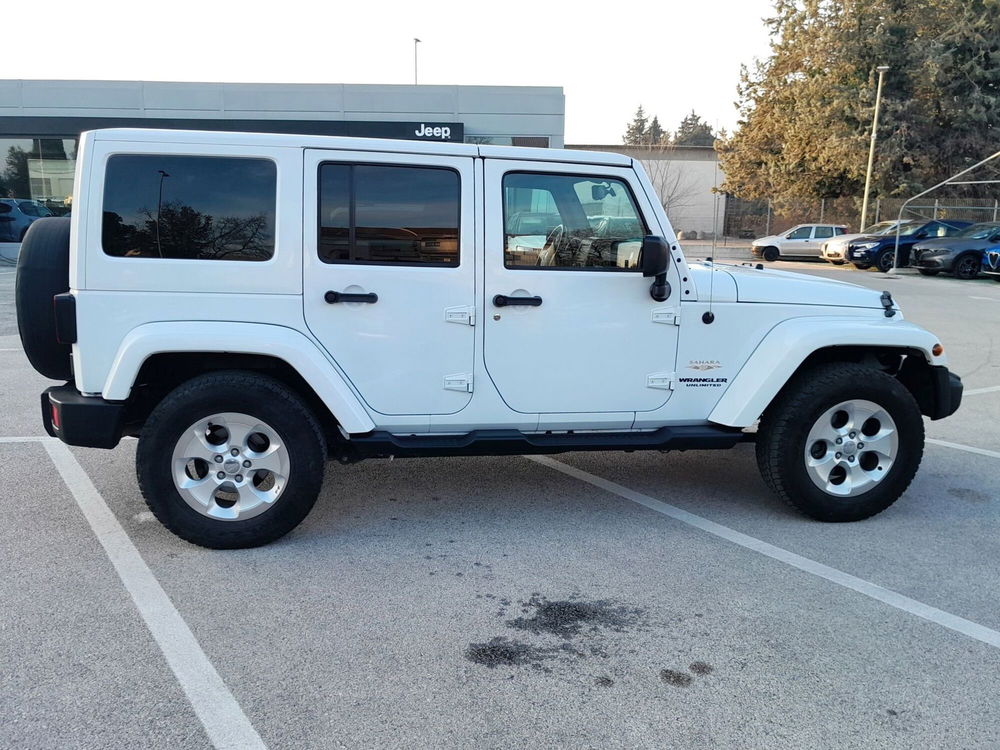 Jeep Wrangler Unlimited usata a Ancona (7)