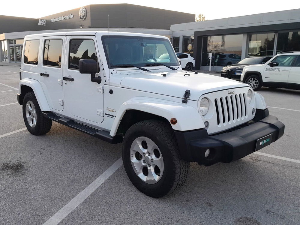 Jeep Wrangler Unlimited usata a Ancona (8)