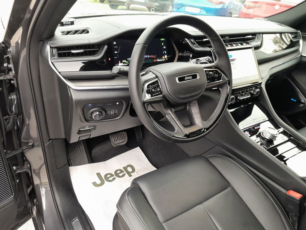 Jeep Grand Cherokee nuova a Ancona (11)