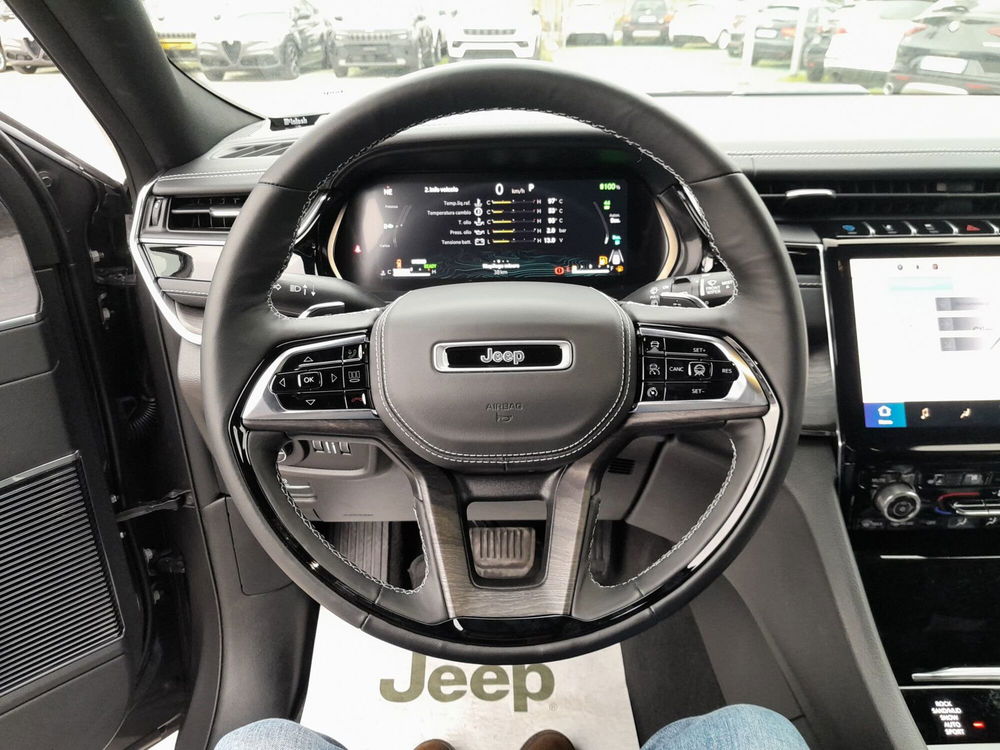 Jeep Grand Cherokee nuova a Ancona (12)