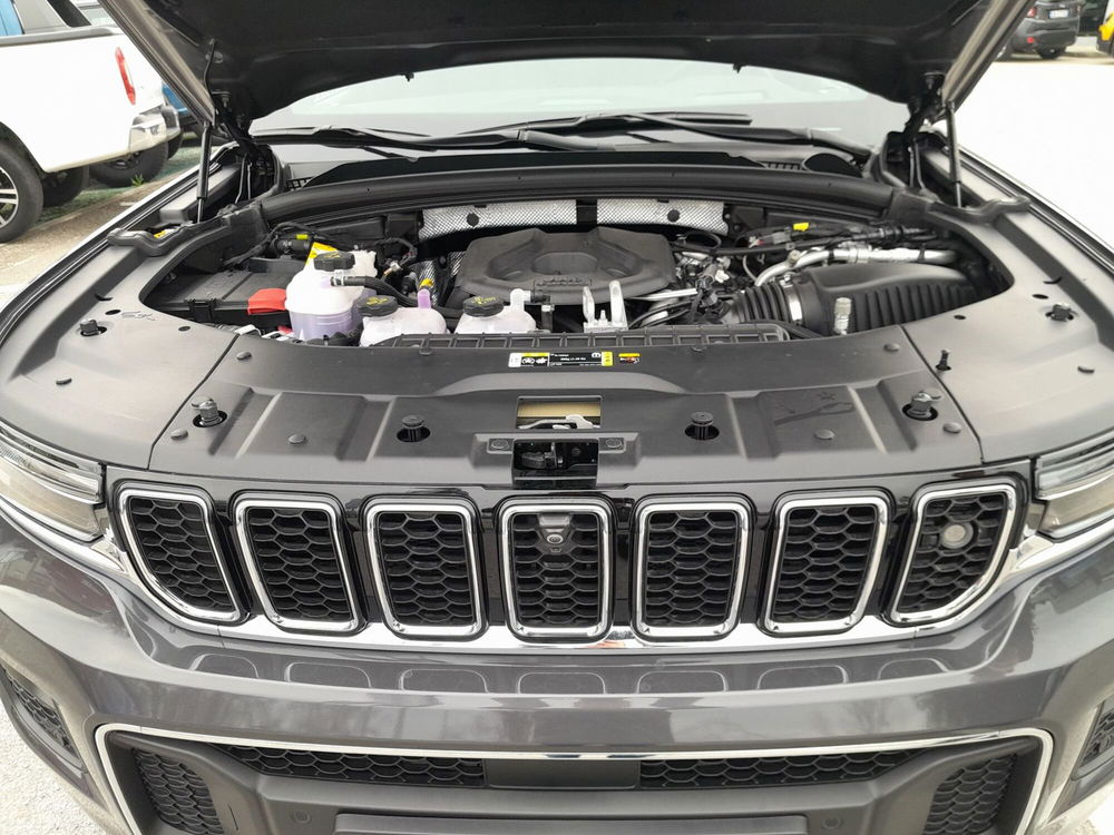 Jeep Grand Cherokee nuova a Ancona (20)