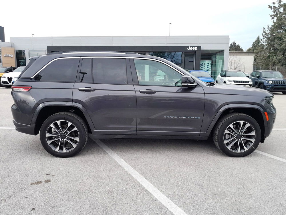 Jeep Grand Cherokee nuova a Ancona (8)