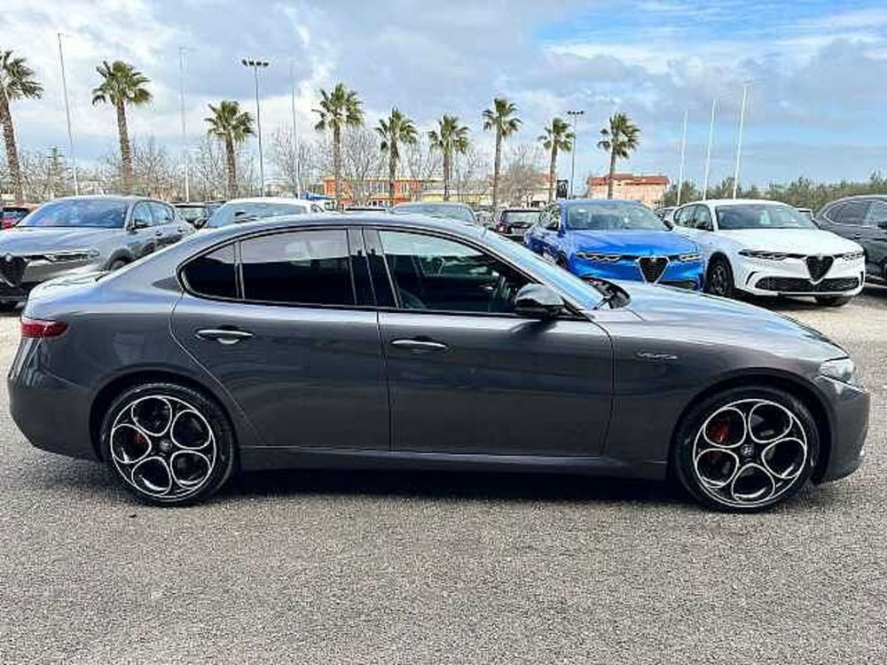 Alfa Romeo Giulia 2.2 Turbodiesel 210 CV AT8 AWD Q4 Veloce Ti  del 2022 usata a Ancona (3)