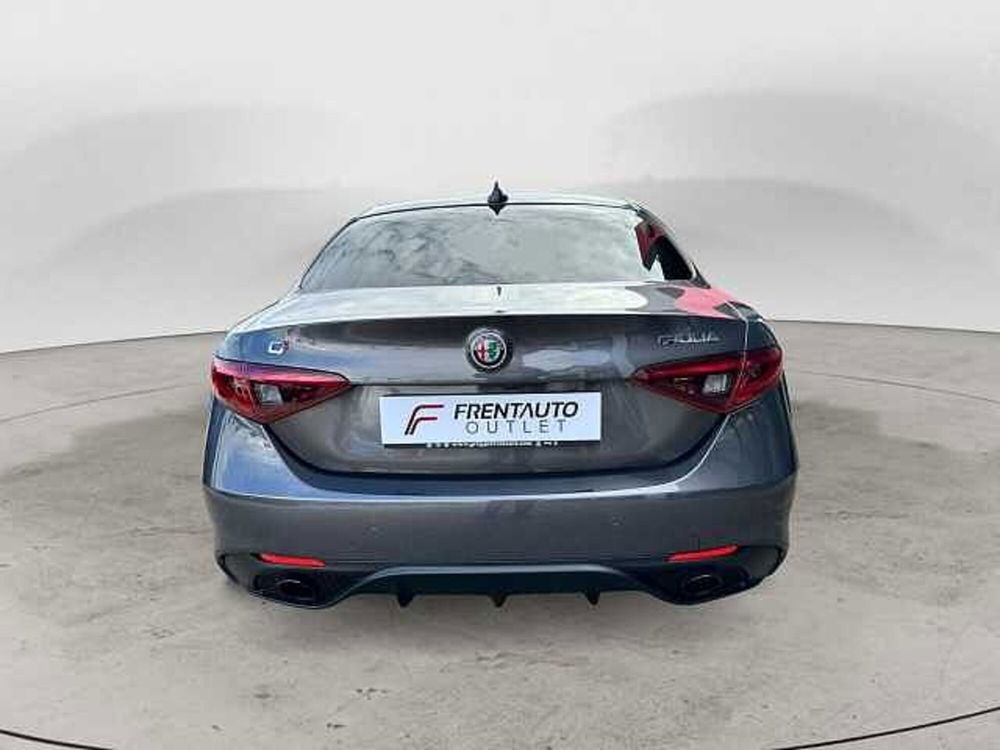 Alfa Romeo Giulia usata a Ancona (5)