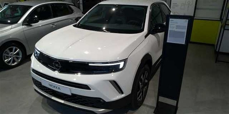 Opel Mokka-e Elegance  nuova a Viterbo