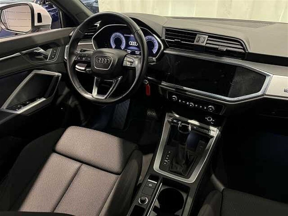 Audi Q3 Sportback 35 TDI S tronic S line edition  del 2020 usata a Genova (4)