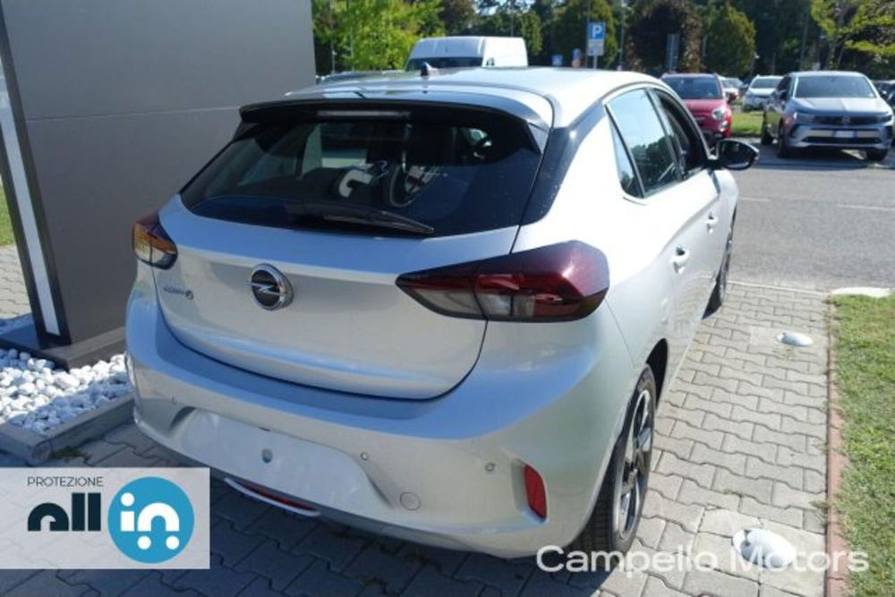 Opel Corsa-e electric Corsa 136cv nuova a Venezia (3)