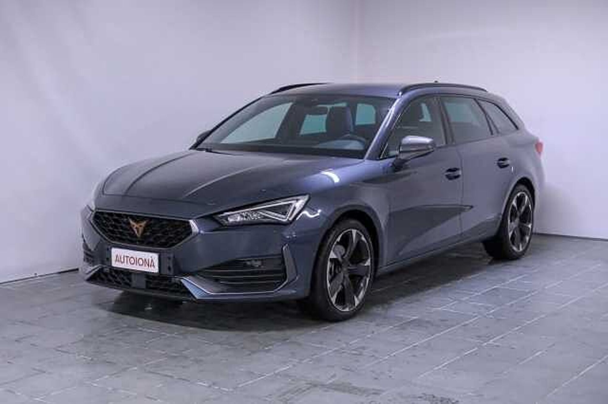 Cupra Leon Station Wagon Leon Sportstourer 1.5 hybrid 150cv dsg del 2023 usata a Pianopoli