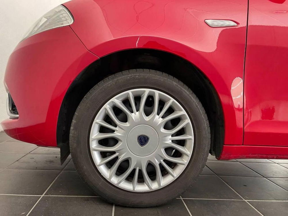 Lancia Ypsilon usata a Torino (14)