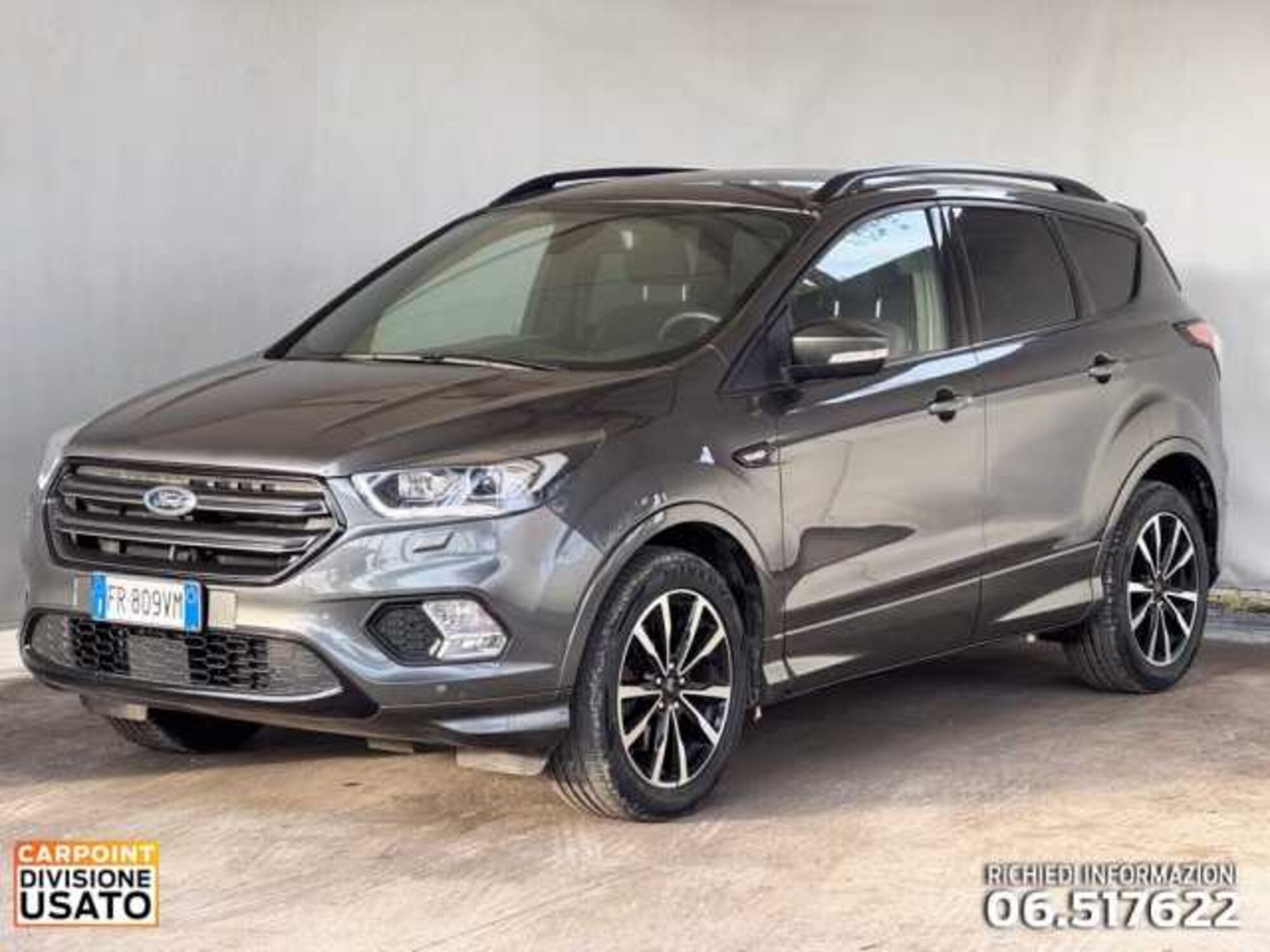 Ford Kuga 1.5 TDCI 120 CV S&amp;S 2WD ST-Line  del 2018 usata a Roma