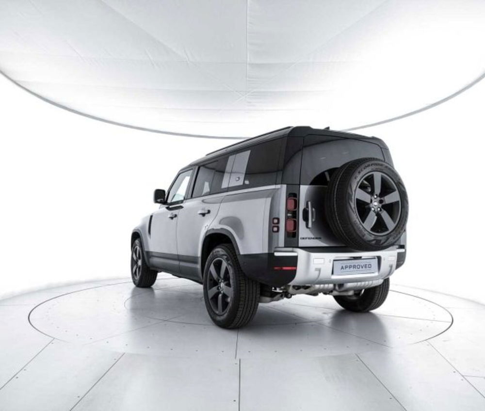 Land Rover Defender nuova a Perugia (11)