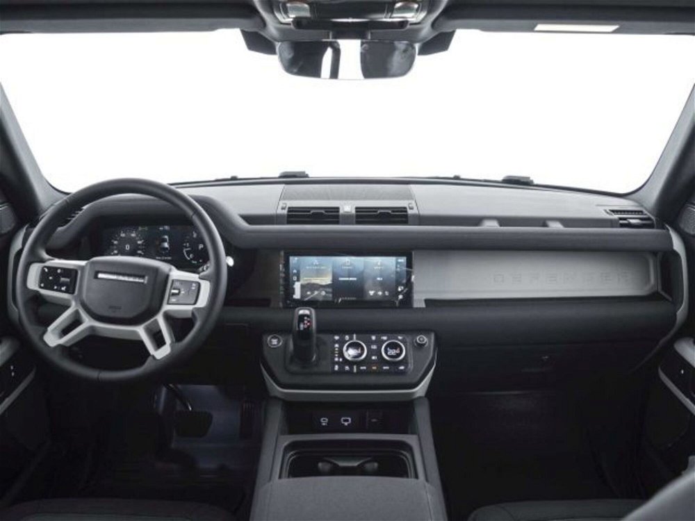 Land Rover Defender 110 2.0 Si4 300 CV AWD Auto X-Dynamic SE nuova a Corciano (4)