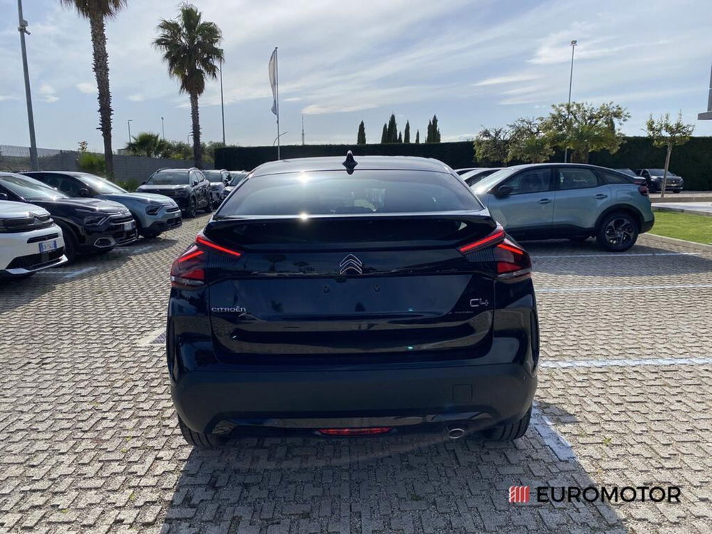 Citroen C4 nuova a Bari (7)