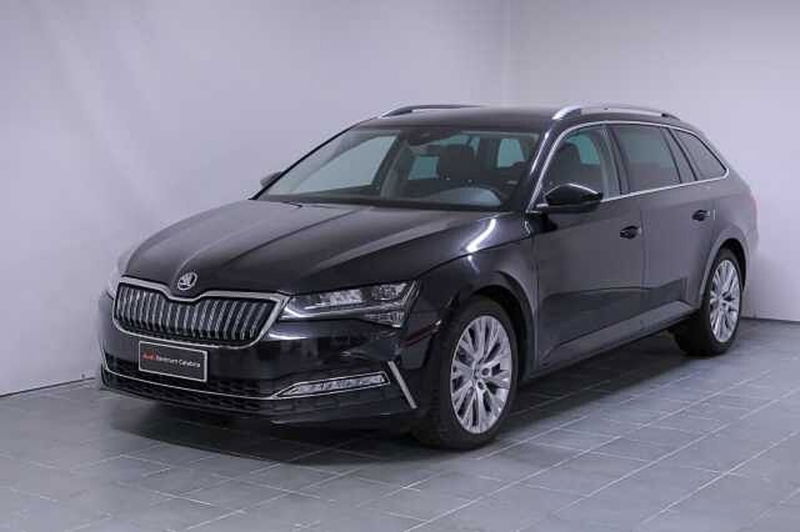 Skoda Superb Station Wagon 1.4 TSI Plug-In Hybrid DSG Wagon Style del 2021 usata a Pianopoli