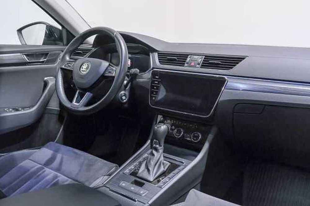 Skoda Superb Station Wagon usata a Catanzaro (8)