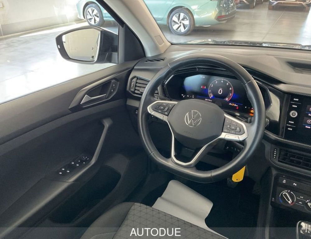 Volkswagen T-Cross usata a Salerno (17)