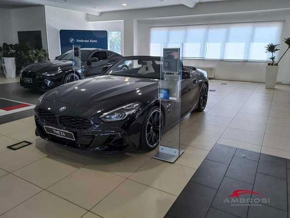 BMW Z4 Cabrio nuova a Viterbo