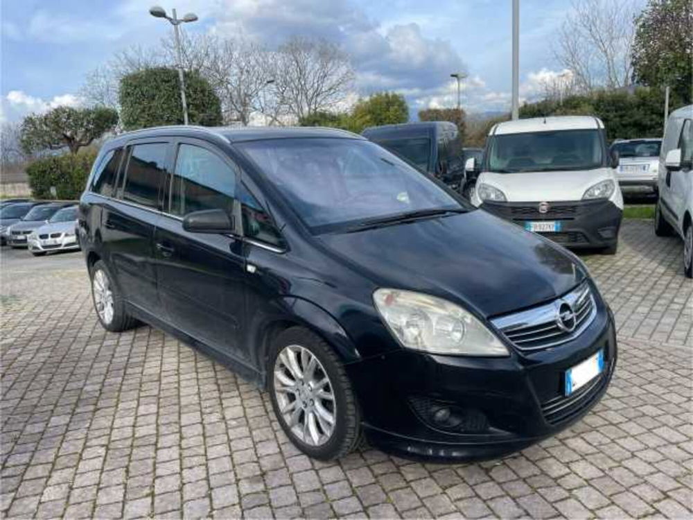 Opel Zafira usata a Napoli (2)