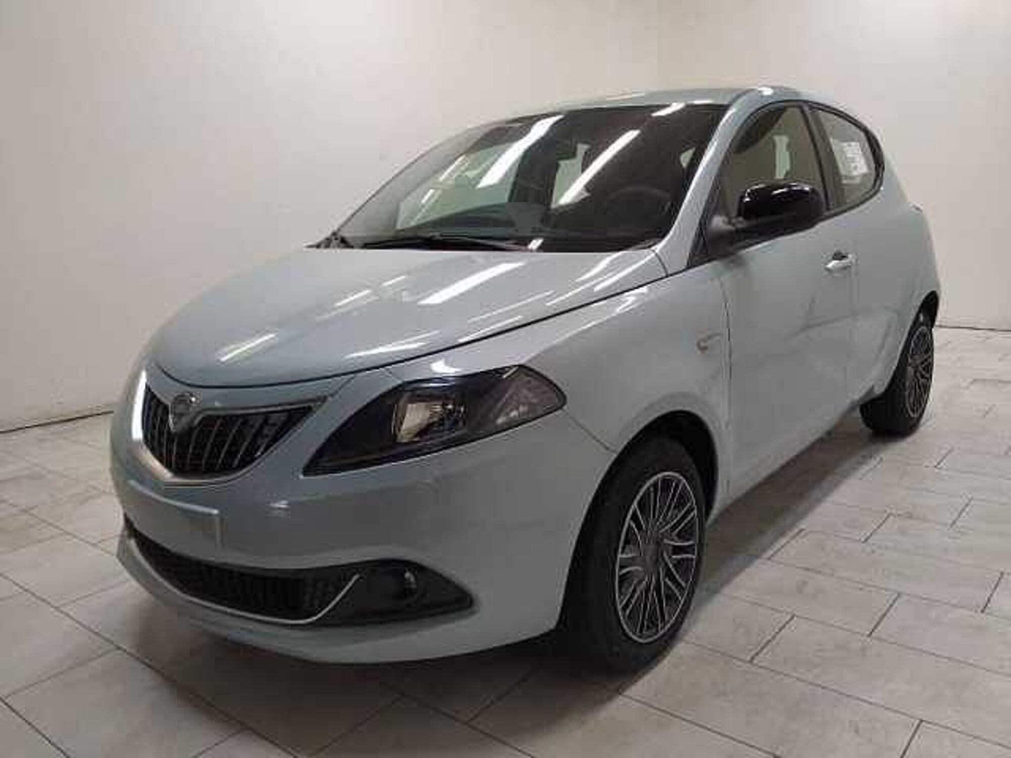 Lancia Ypsilon 1.0 FireFly 5 porte S&amp;S Hybrid Ecochic Gold  nuova a Cuneo