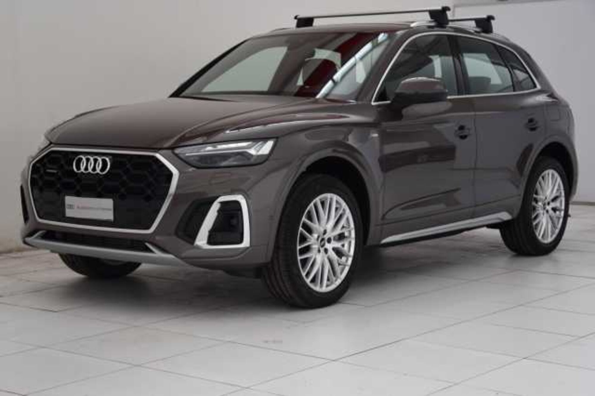 Audi Q5 55 TFSI e quattro S tronic S line plus  del 2023 usata a Varese