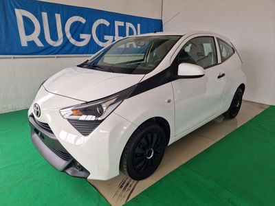 Toyota Aygo 1.0 VVT-i 69 CV 3 porte x-cool TSS del 2019 usata a Rimini