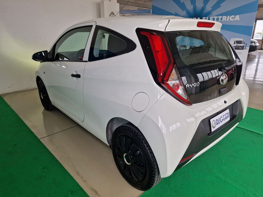 Toyota Aygo usata a Rimini (8)