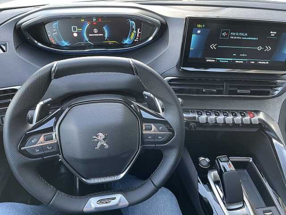 Peugeot 3008 nuova a Vibo Valentia (12)