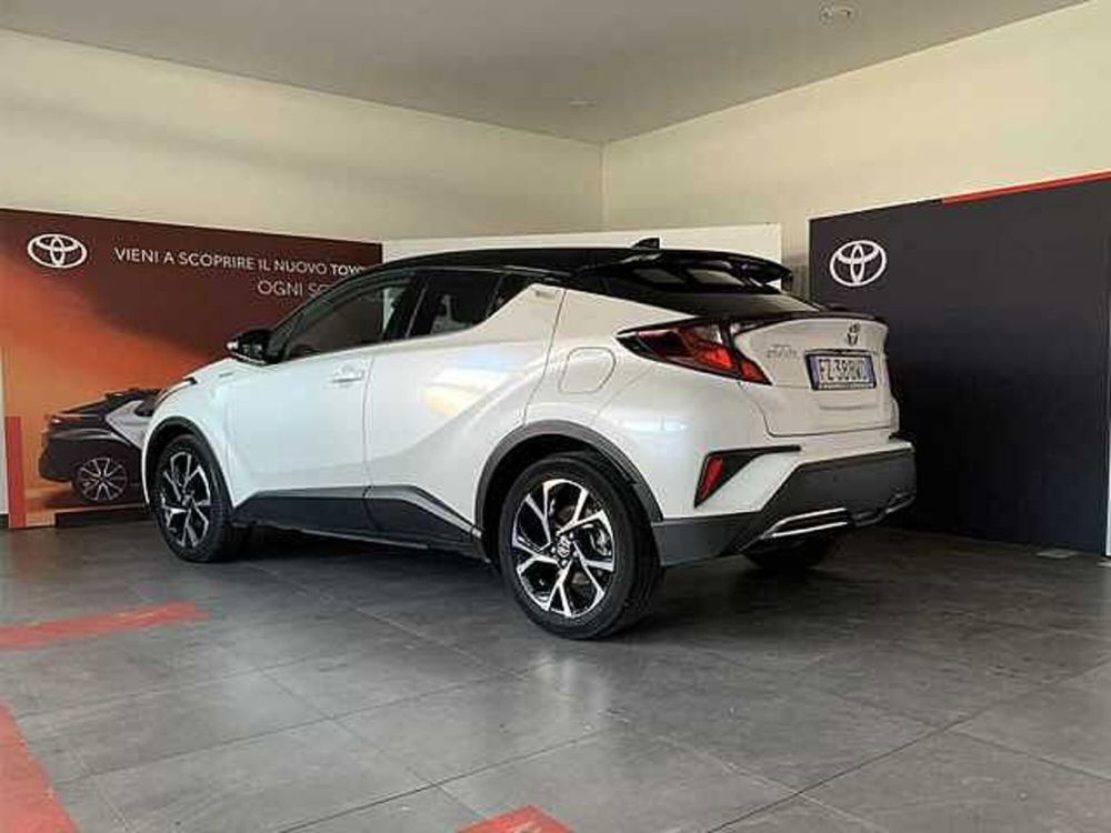 Toyota Toyota C-HR usata a Cosenza (4)